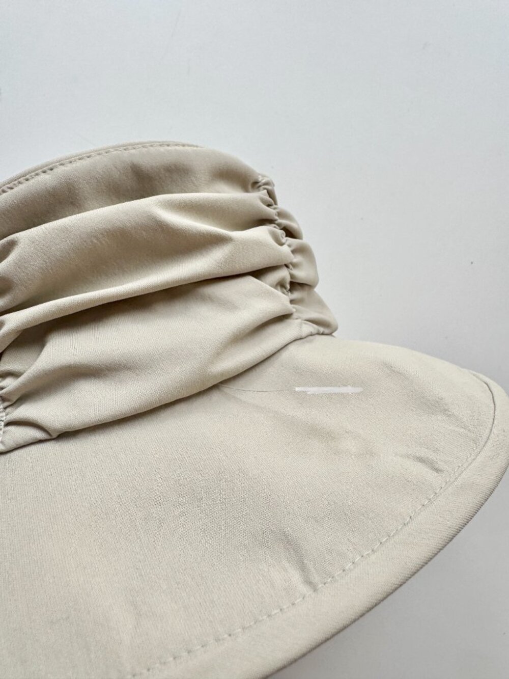 TILLEY ENDURABLES LT9B Beige Ultralight Ruched Nylon Brimmed Sun Hat, Size M - Picture 6 of 11